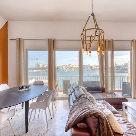 Seafront Balcony For 5, Steps From St George's Bay By 360 Estates * Бирзеббуджа