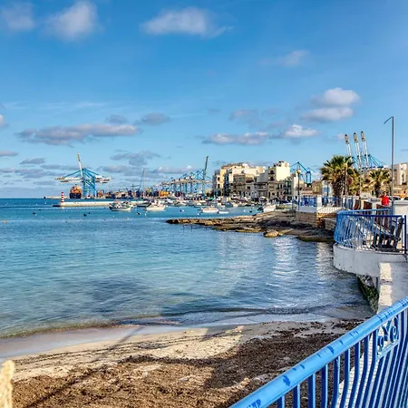 Seafront Balcony For 5, Steps From St George's Bay By 360 Estates *